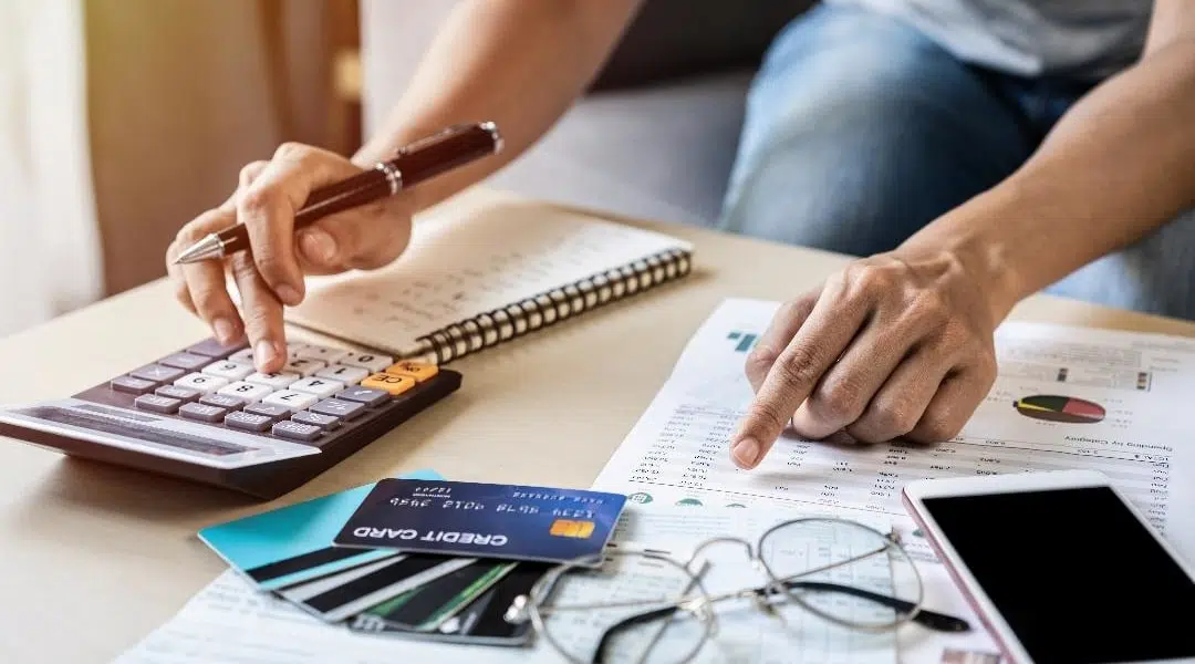 Graphique illustrant le calcul du taux d'endettement par les banques